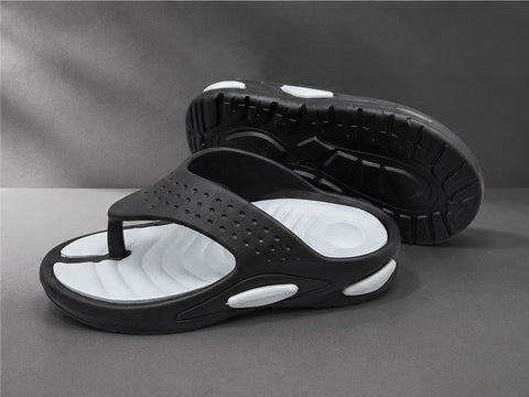 Voolio Men’s Black & White Comfort Flip Flops