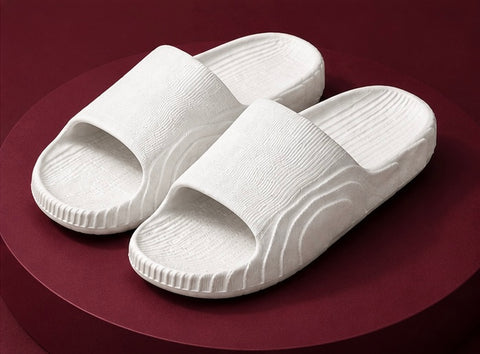 Voolio Men’s White Comfort Slides