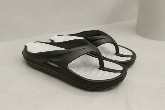 Voolio CloudFlex Comfort Slides | Lightweight Cushioned Everyday Slippers Black&white