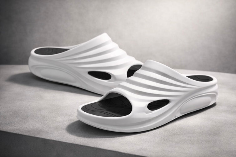 VOOLIO AeroFlow Sculpt Slides – white black Edition | Ultra Soft Comfort Luxury Sliders | Lightweight Designer Slides